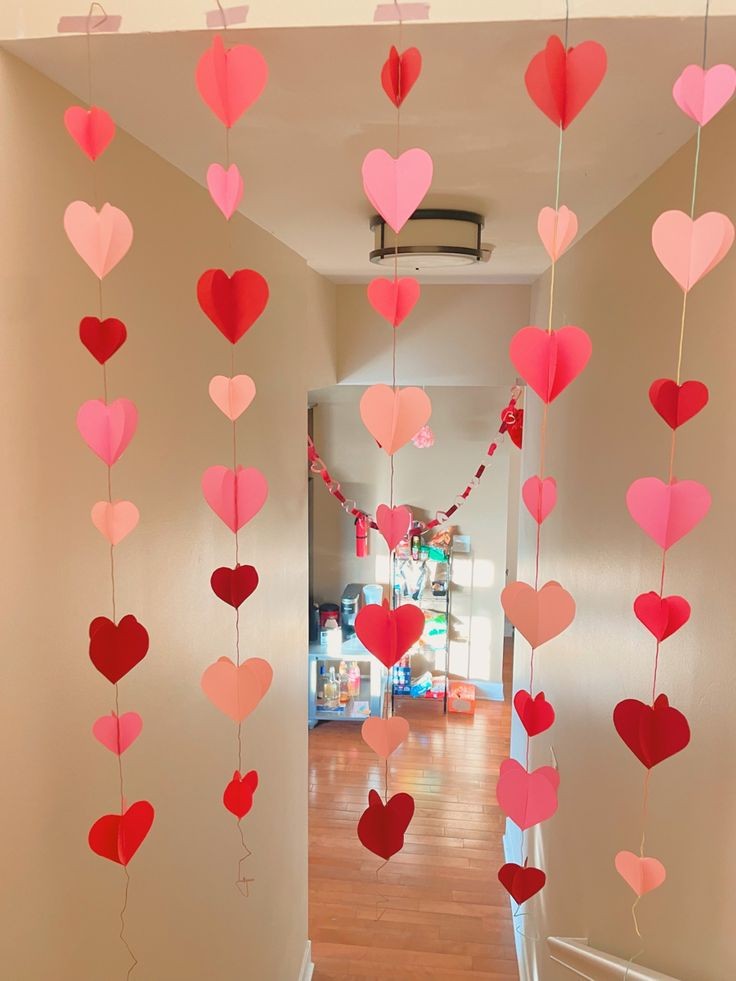 hanging-paper-hearts-valentine's-day-decor-ideas