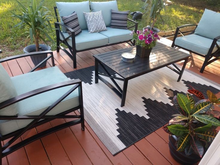 add-an-outdoor-rug-for-comfort