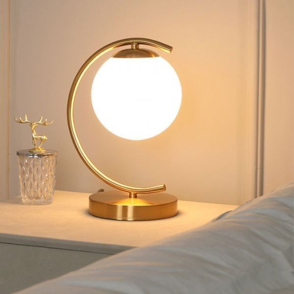 opt-for-smart-bedside-lamp