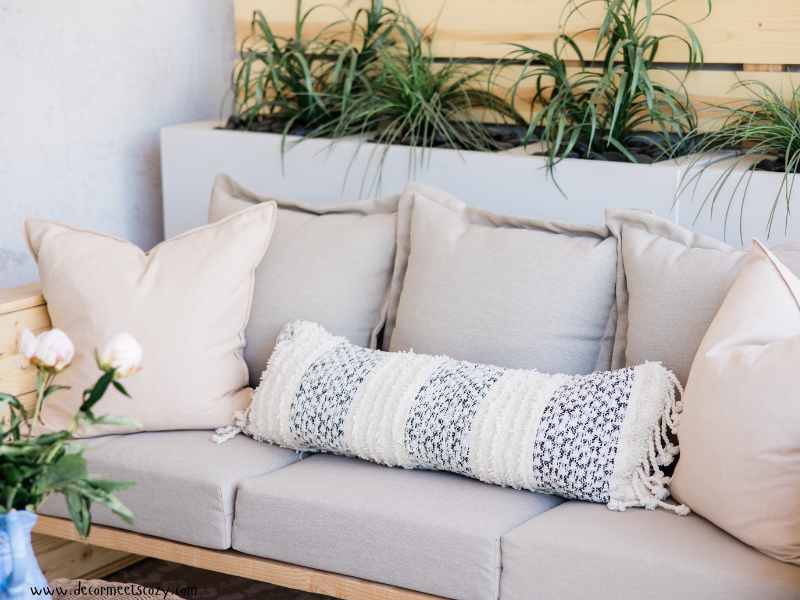 Pillow -Arrangement-How- To -Make -Your- Own- Throw -Pillows- And- Curtains