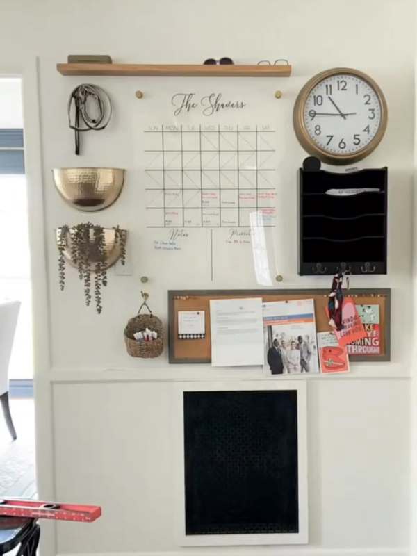 Home-Command-Center-Ideas-to-Inspire-