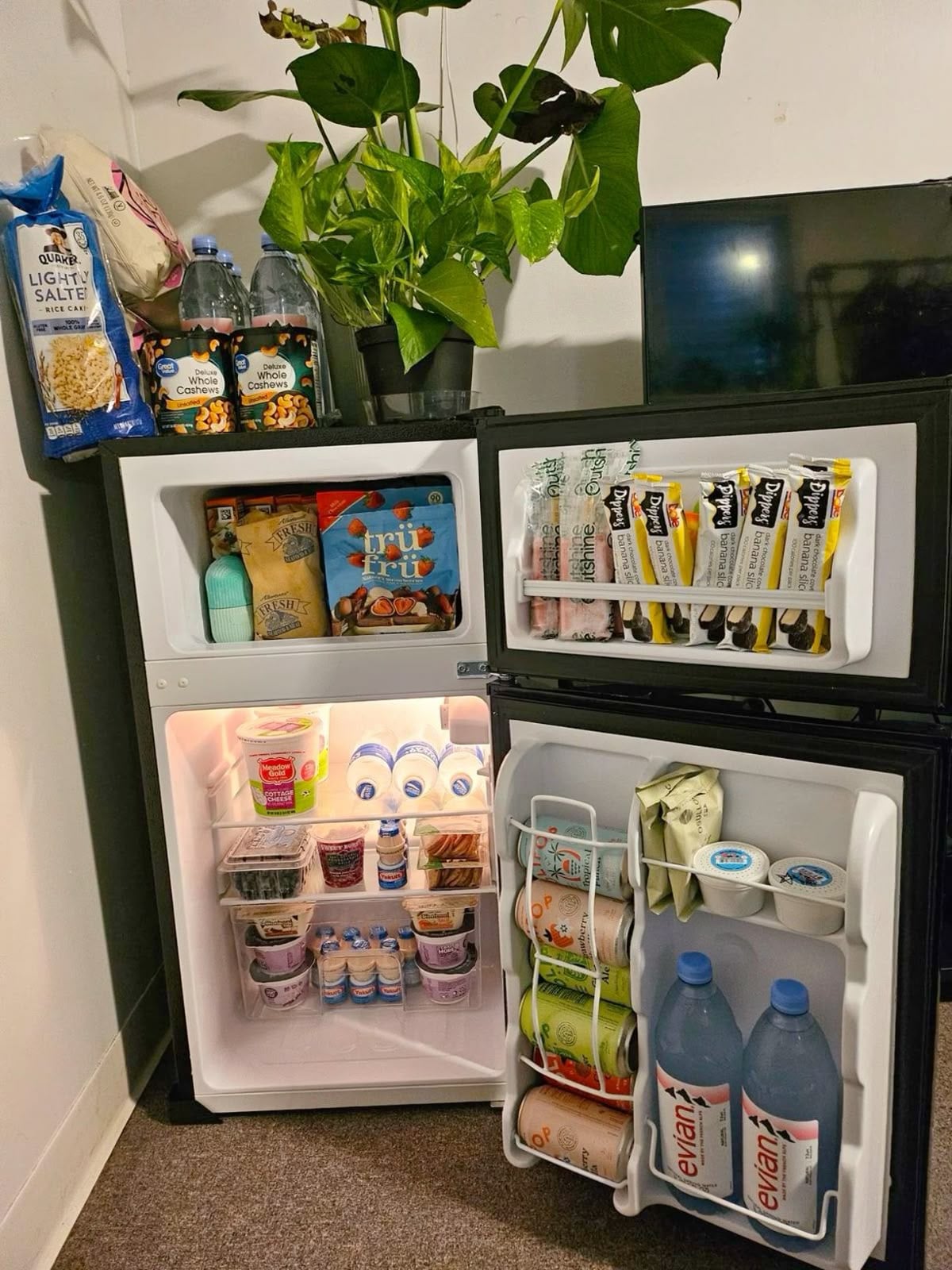 Food-Snack-Essentials