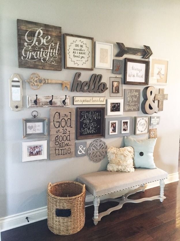 DIY Farmhouse Gallery Wall